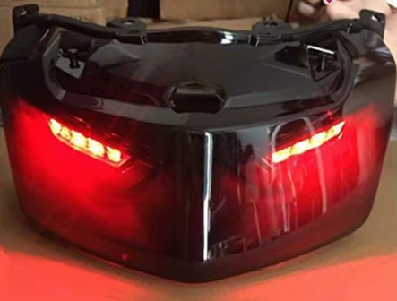 Feu arrière NMAX 155